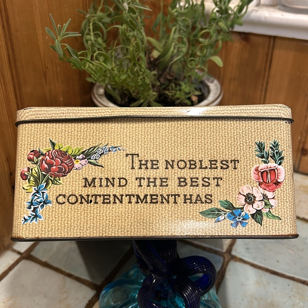 'BLESS THIS HOUSE' Vintage Cookie Tin by Carr's Famous Biscuit Company - Picture 3 of 9